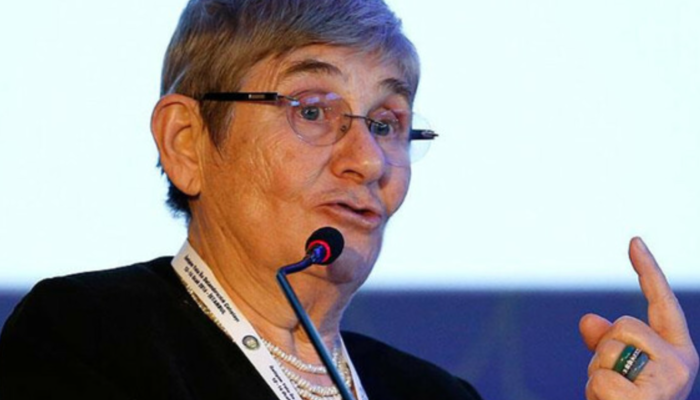Prof. Dr. Canan Karatay üstüne basa basa önerdi: Kabızlığı bıçak gibi kesiyor! En doğal ilaç